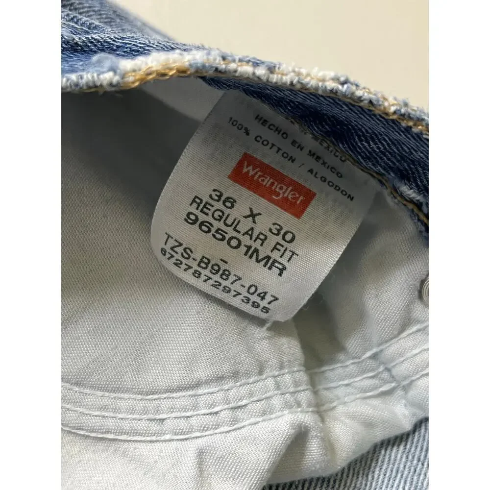 Vintage‎ Wrangler Jeans Mens Actual 34x28.5 Light Wash Straight Denim distress